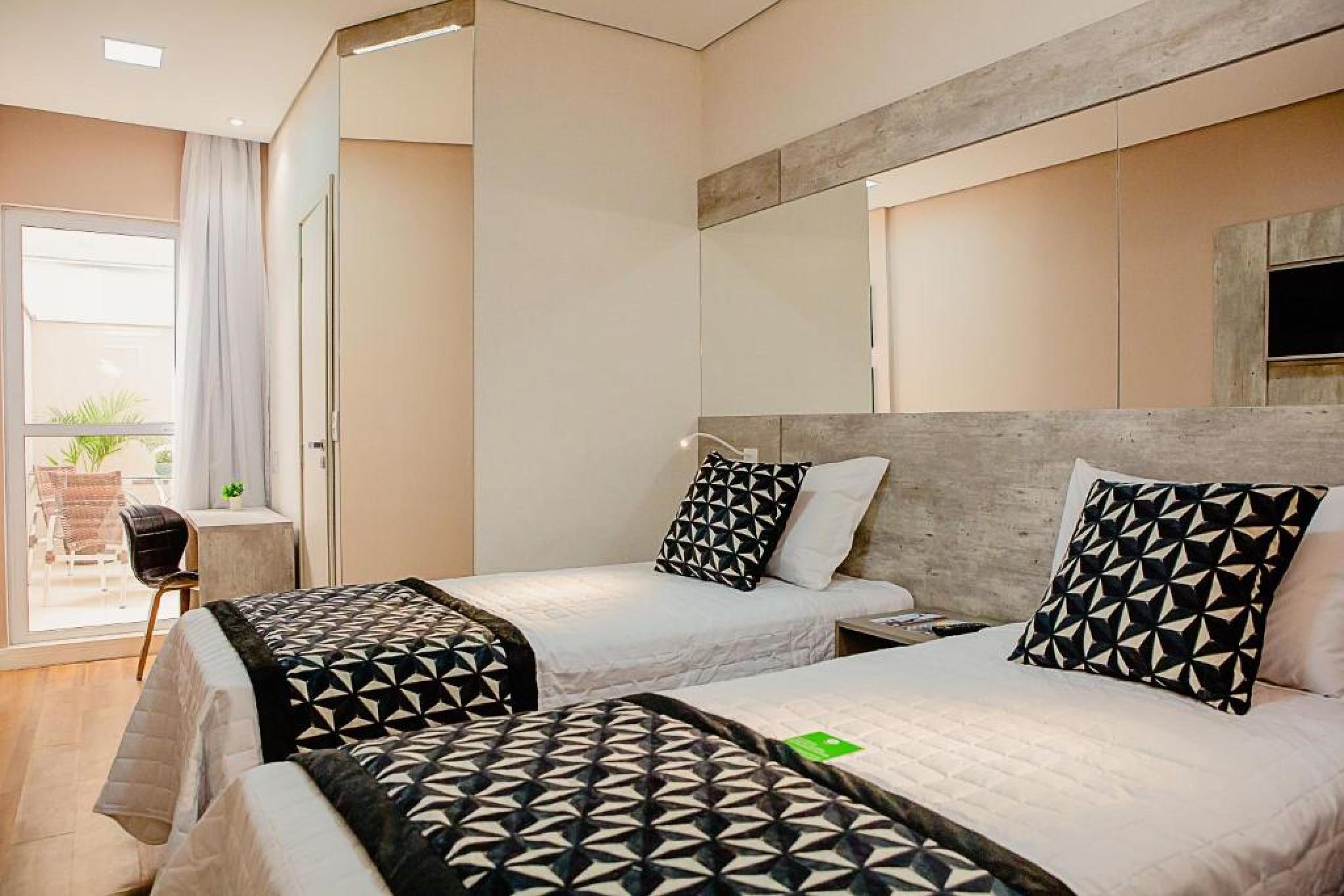 Bristol Vicosa Hotel Экстерьер фото