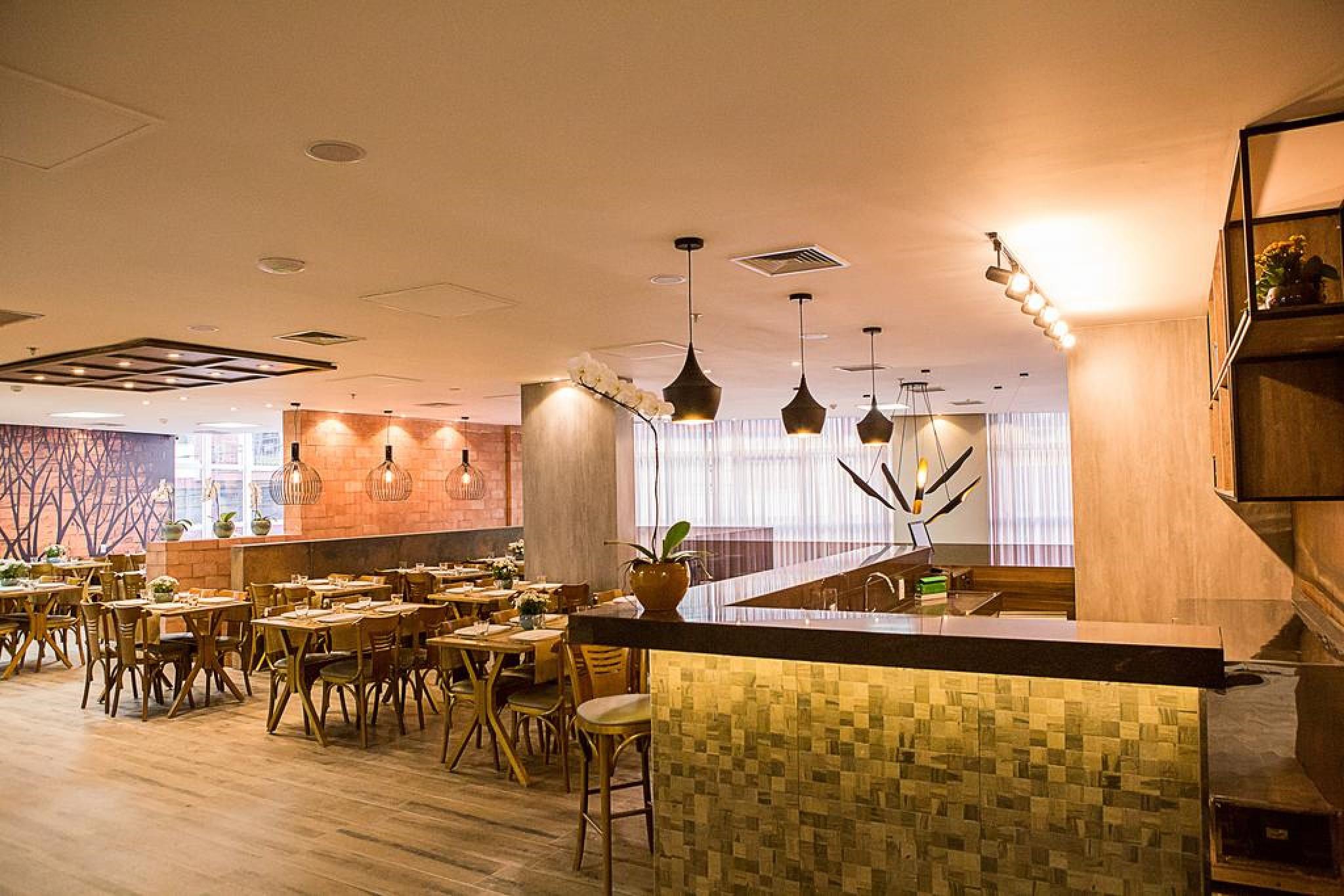 Bristol Vicosa Hotel Экстерьер фото